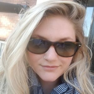 Meet your Posher, Bailey